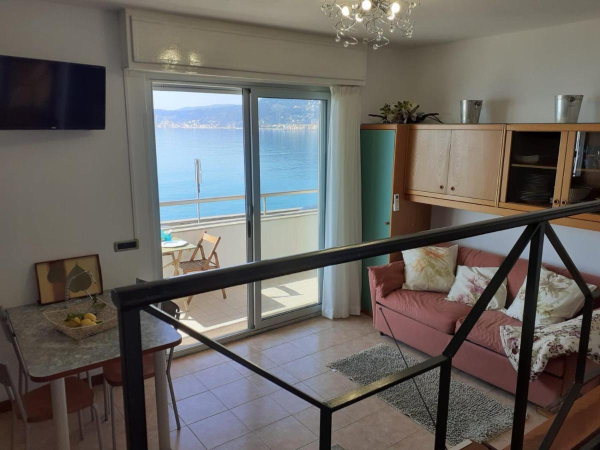 Ferienwohnung Cadorna Fronte Mare Alassio Exterior foto