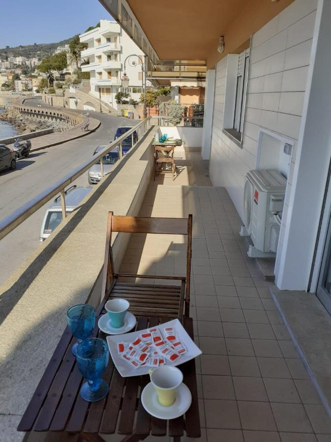 Ferienwohnung Cadorna Fronte Mare Alassio Exterior foto
